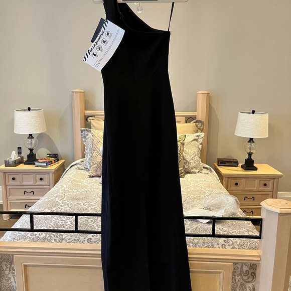 Trendyol long black dress, mesh in abdomen area. Advertised as SZ 6.NWT - Picture 4 of 9